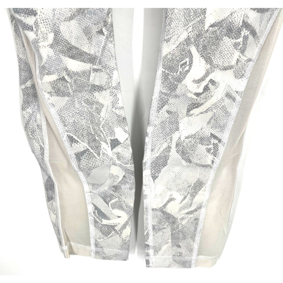 Lululemon Train Times 7/8 Pant 25" Jasmine White Size 4 - Picture 10 of 13